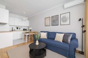 Apartamenty Urban Sunset w Katowicach, blisko Spodka i parku z Parkingiem, Klimatyzacją i Balkonem by Noclegi Renters