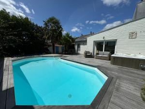Villas L'eglantine - Piscine, Spa, Wifi, Parking : photos des chambres