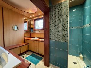 Villas L'eglantine - Piscine, Spa, Wifi, Parking : photos des chambres