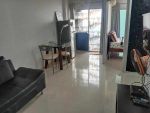 Grand Beach CondoB36 by malai