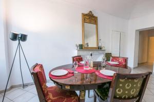 Appartements Serafini - Historic center Modern - by TGB : photos des chambres