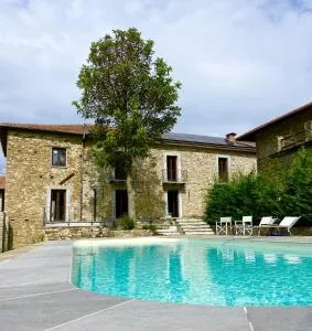 Villa Leonetti B&B - Restored Stone Villa - UNESCO Langhe Region - Levice