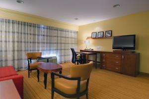 Courtyard by Marriott Madison East