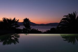 Villas Caonia - Pool with sea view Beach - by TGB : photos des chambres