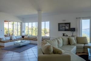 Villas Caonia - Pool with sea view Beach - by TGB : photos des chambres