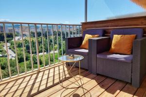 Marlene - Terrace Free Parking - by TGB