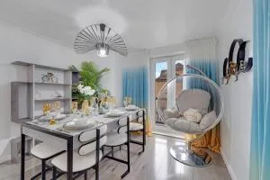 Velvet Escape, A Stylish 2-Bedroom London Getaway - Sleeps 6 - Dagenham