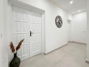 N33 Spacious Luxury 3BR