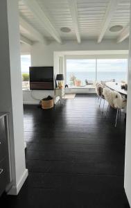 House With Sea View And Atrium