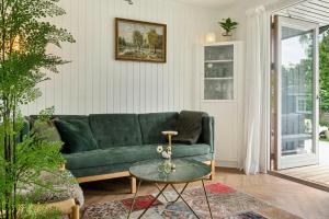 Cottage In Præstø With Sauna And Tub