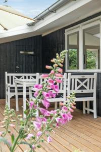 Classic Cottage 200 Metres From The Sea