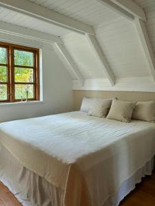 Idyllic Thatched Cottage Near Udsholt Strand