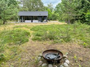 Cozy Summer House In Peaceful Nature Near Rørvig