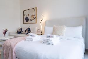 Work & Relax & Chill in JVC