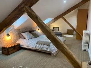 Les Collines - 沙拉维内