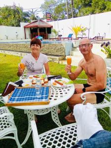 The White House Resort