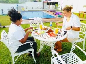 The White House Resort