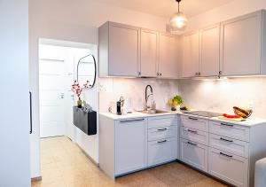 Apartament Sunset Boulevard z tarasem dla 4 gości