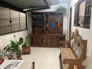 Casa de 3 quartos com 2 andares prox ao Palácio Quitandinha