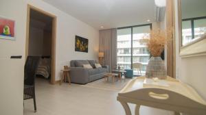 2BR Luxury Apartment In Morros Eos By Huespedia