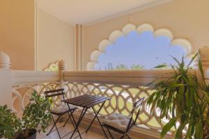 Spacious New 2 BDR, Pool and Beach Access