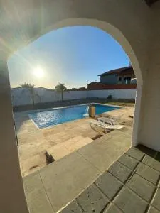 Casa com piscina próxima a praia de Águas Belas - 卡蓬加