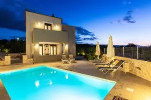 Villa Gaia Modern - Píkris