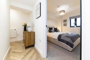 Flat in Royston Town Centre