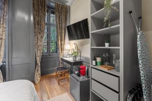 Chambre chaleureuse dans la vieille ville de Fribourg