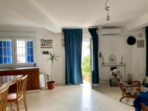 Maison les jasmins bleus