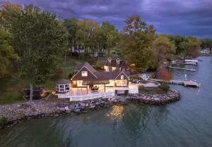 The Boat House - Cayuga
