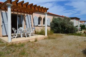 Villas Mais 3 pieces 6 couchages PORT LEUCATE NATURISME PL040-007 : photos des chambres
