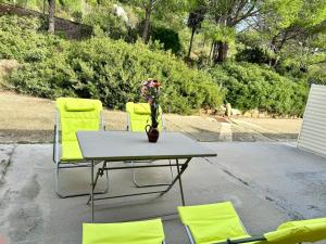 Appartements Le citron, Bel appartement en pleine nature a 2 minutes du centre ville : photos des chambres
