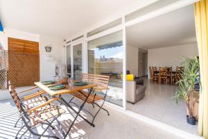 UHC El Cranc Apartments