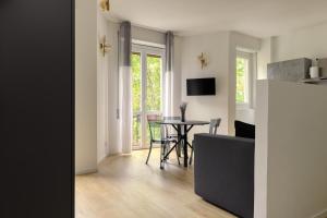 Charmin 1BD in isola district