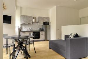 Charmin 1BD in isola district