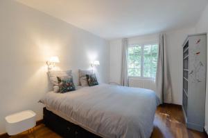 Maisons de vacances La Villa Cyrano - Maison avec piscine privee! : photos des chambres