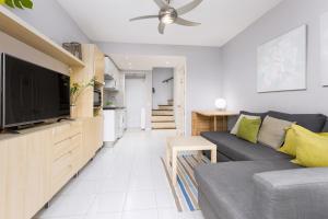 Home2Book Charming Duplex, Terrace & Pool, Caleta