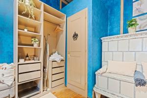 Chambre typique dans la vieille ville de Fribourg