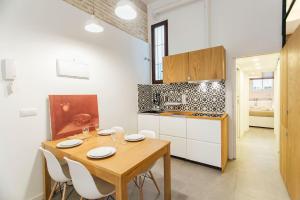 Amplio apartamento de diseño precioso con parking incluido en pleno centro