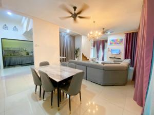 D Corner Homestay