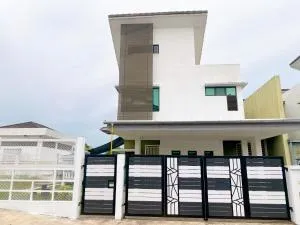 D Corner Homestay - Kampong Paya