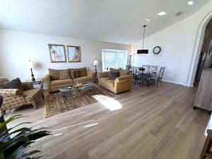 4 Bedroom Villa with Private Pool & Golf Course Views