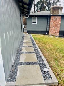 Vernon Cozy 2BD Pet-Friendly Mountain Creek