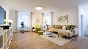 NEU - Stilvolle & zentrale Ferienwohnung mit Komfort in Wittlich - Zentrum - 4 Personen - 2 Schlafzimmer - Netflix - Waschmaschine - Plein