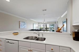 1866 Beachside Tennis Villa