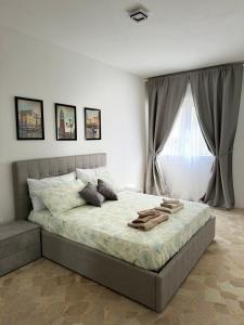 Venice grey apartment