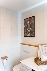 LuBu Stay Central, Cozy, with Workspace and Parking