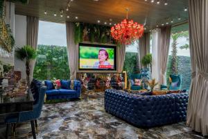 VIP Diamond 10 Bedroom Private Pool Villa