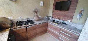 Praia de Juquehy - Casa com Piscina e cinco suítes em condomínio